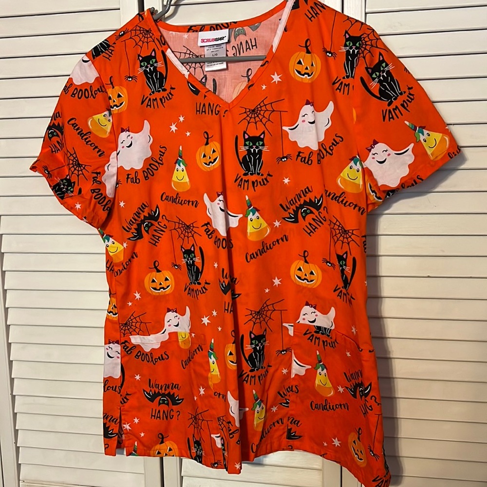 Scrub top